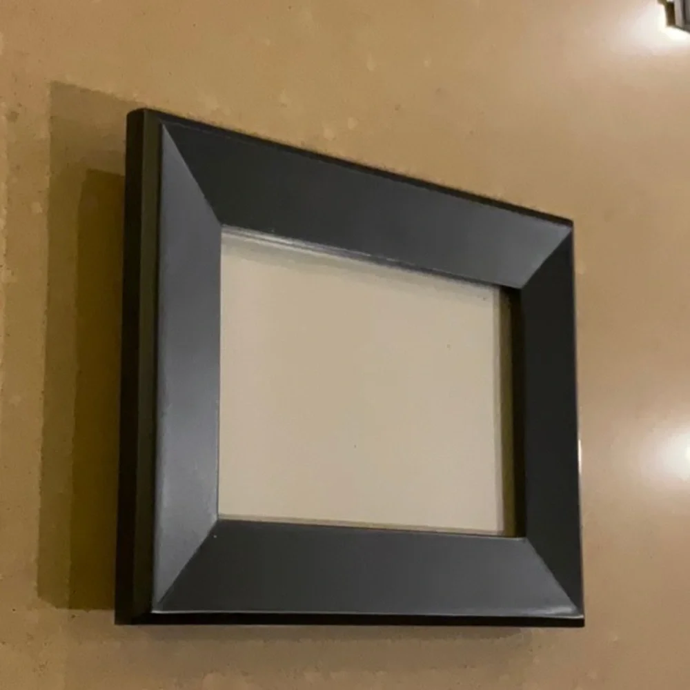 4 by 6 black Prinz frame